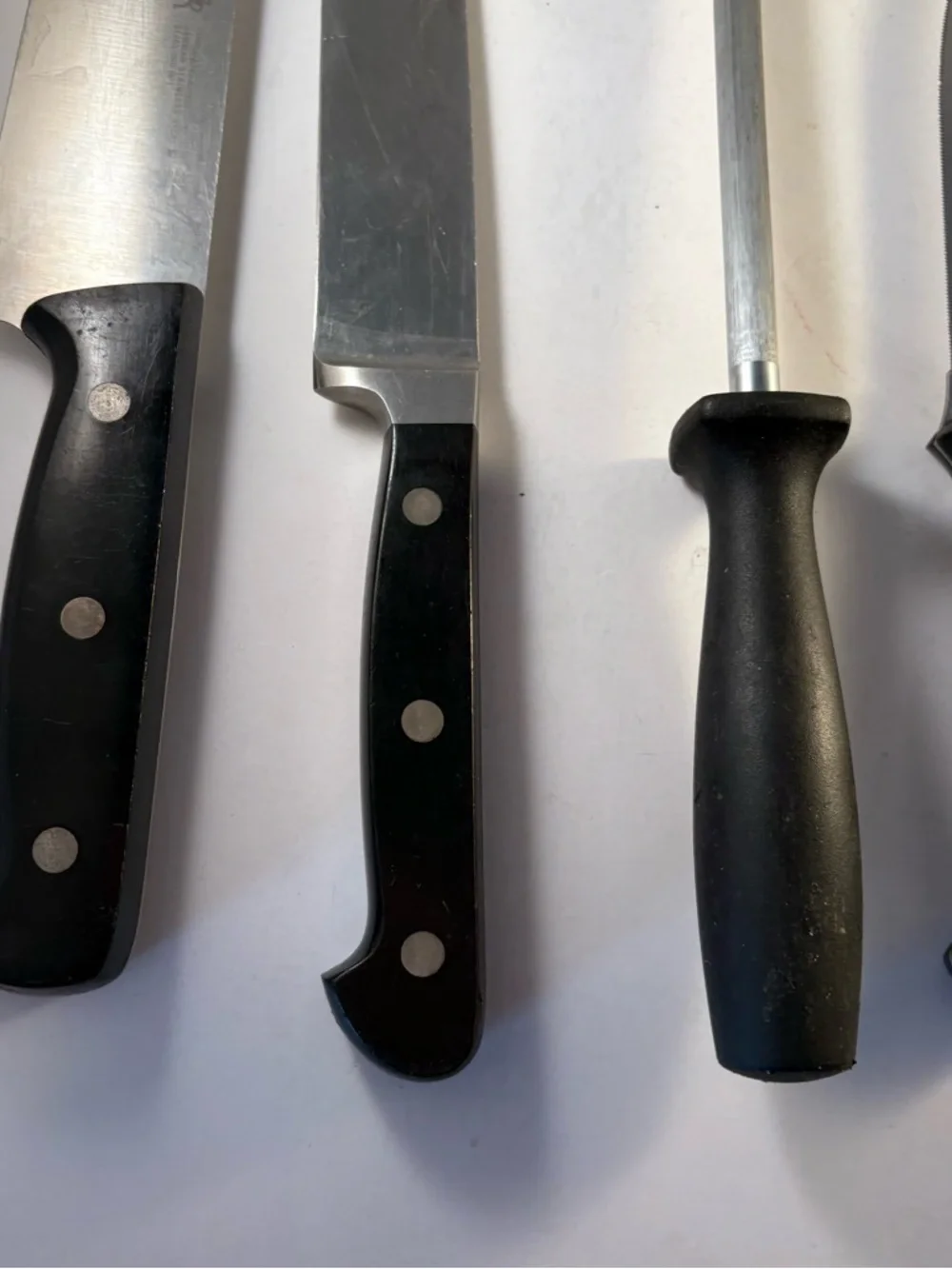 Lot 7 JA Henckels‎ Assorted Knives And Sharpener Eversharp / Fine Edge Pro Steak
